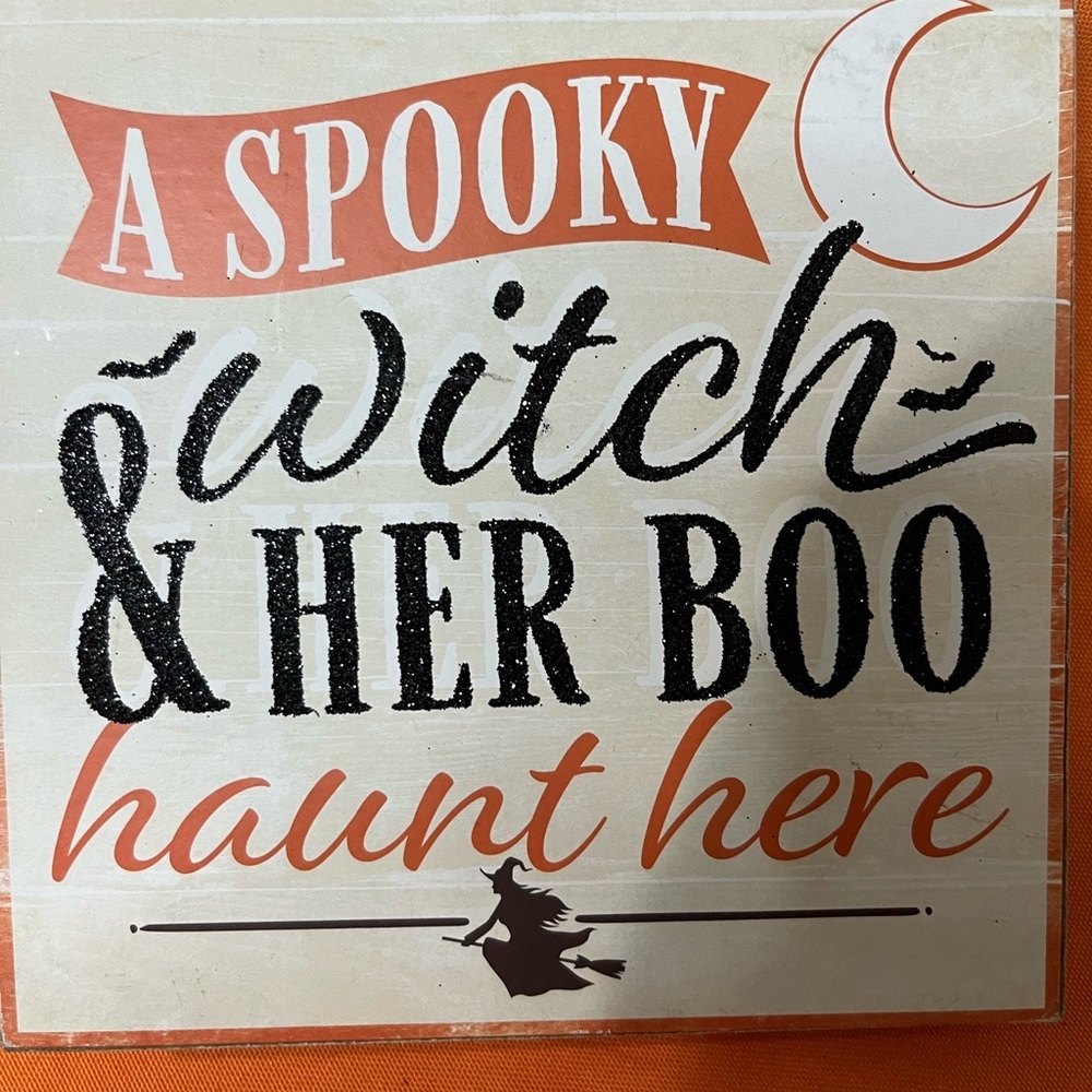 6/$25 Halloween Wall Decor Set - Picture 4 of 16